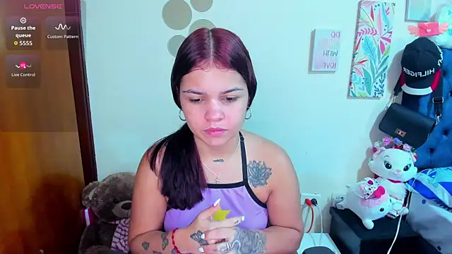 Emma boo online show from 12, 11, 2025