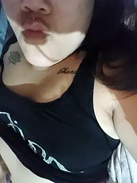 Snapshot of Camilu23 chatting on 12, 2, 2026 Camilu23 online show from 12, 2, 2026