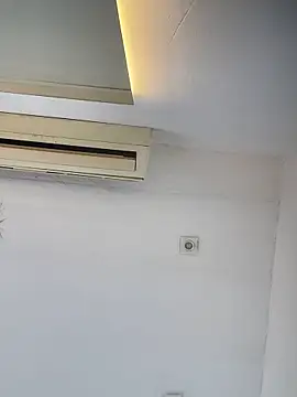 Snapshot of sabrinaneves chatting on 5, 2, 2026 sabrinaneves online show from 5, 2, 2026