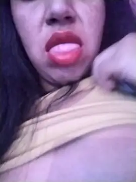 dulcevitasex online show from 23, 4, 2026