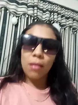 Zafiro G online show from 4, 12, 2025