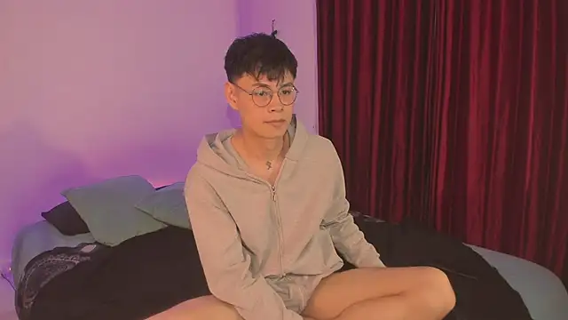 estmonnn online show from 11, 11, 2025