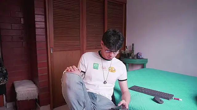 estmonnn online show from 28, 3, 2026