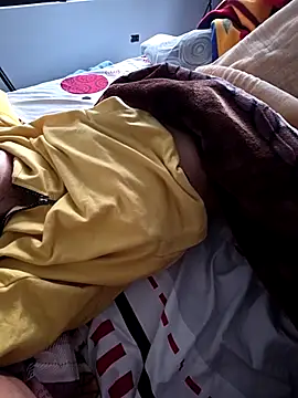 Roomhot404f online show from 19, 4, 2026