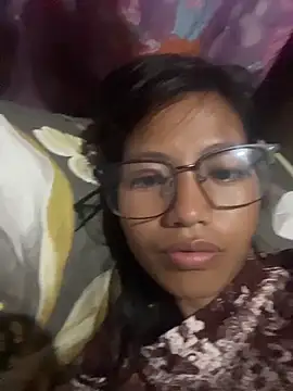 Snapshot of hottiebabe23 chatting on 15, 11, 2025 hottiebabe23 online show from 15, 11, 2025