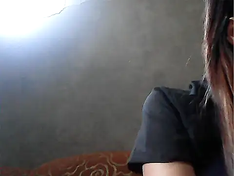 Snapshot of hottiebabe23 chatting on 30, 10, 2025 hottiebabe23 online show from 30, 10, 2025