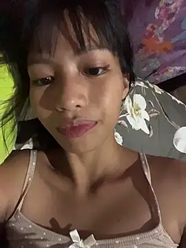 Snapshot of hottiebabe23 chatting on 23, 11, 2025 hottiebabe23 online show from 23, 11, 2025