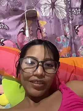 Snapshot of hottiebabe23 chatting on 1, 11, 2025 hottiebabe23 online show from 1, 11, 2025