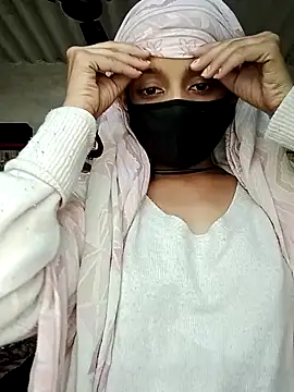 Quenn-Jiya752 online show from 8, 11, 2025