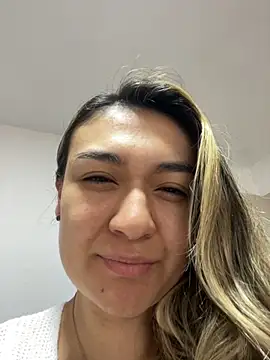 Im-Lola online show from 5, 11, 2025