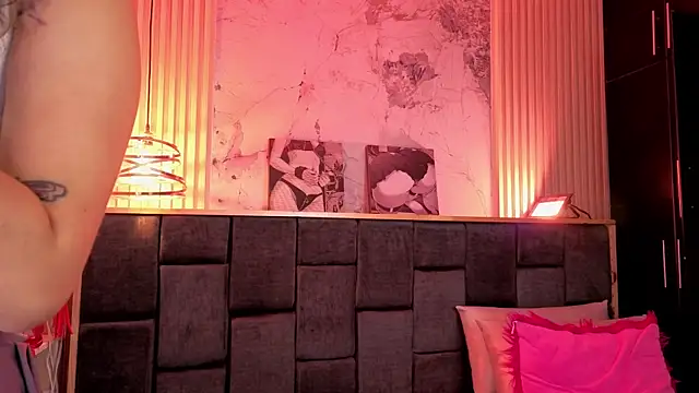 Snapshot of Im-Lola chatting on 23, 2, 2026 Im-Lola online show from 23, 2, 2026