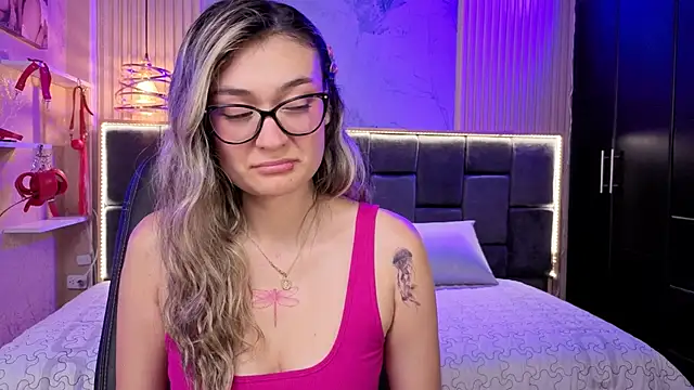 Im-Lola online show from 9, 11, 2025