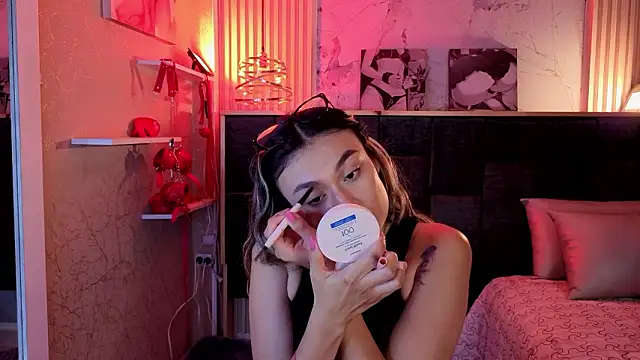 Snapshot of Im-Lola chatting on 21, 2, 2026 Im-Lola online show from 21, 2, 2026