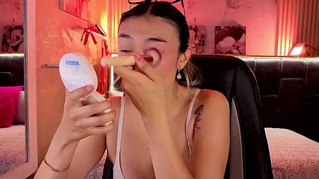 Im-Lola online show from 5, 3, 2026