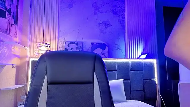 Snapshot of Im-Lola chatting on 3, 2, 2026 Im-Lola online show from 3, 2, 2026