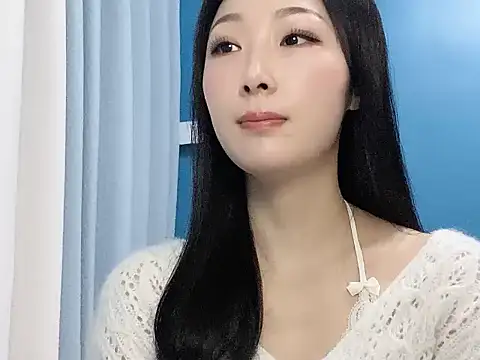 ella55-- online show from 8, 11, 2025