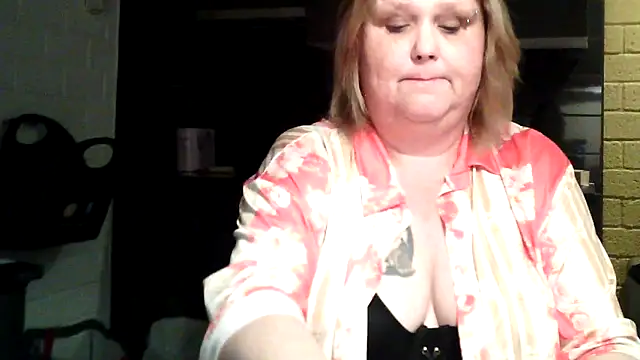 Sylviastar46 online show from 6, 3, 2026