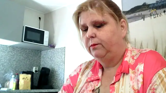 Sylviastar46 online show from 18, 3, 2026