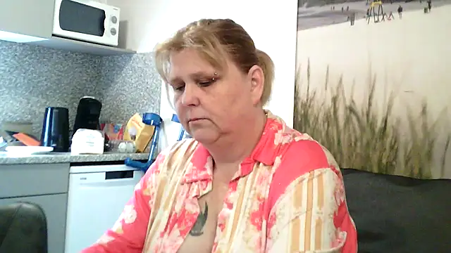 Sylviastar46 online show from 1, 4, 2026