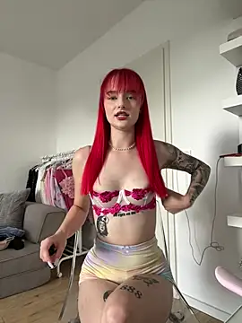 Snapshot of kimkatyrides chatting on 19, 7, 2026 kimkatyrides online show from 19, 7, 2026