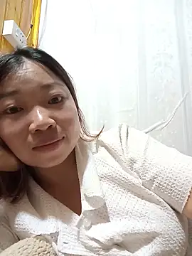 Snapshot of julybe chatting on 14, 6, 2026 julybe online show from 14, 6, 2026