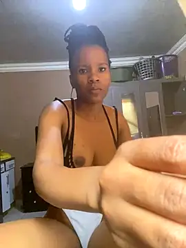 Maahlerh123 online show from 4, 11, 2025