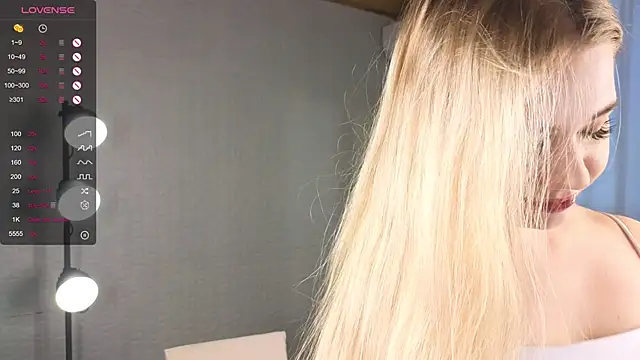 BirdieRivas online show from 15, 11, 2025