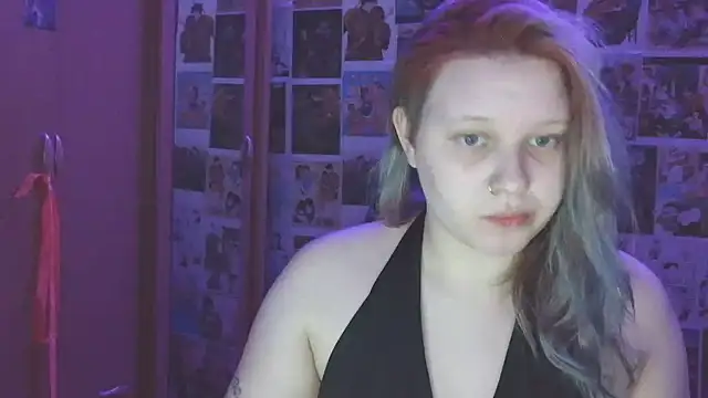 Snapshot of FoxPlayXX chatting on 9, 7, 2026 FoxPlayXX online show from 9, 7, 2026
