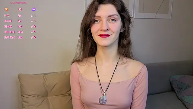 Snapshot of LauraYoungg chatting on 11, 2, 2026 LauraYoungg online show from 11, 2, 2026