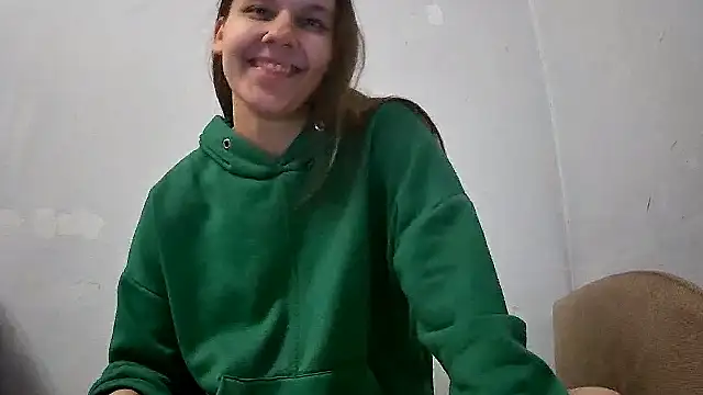 Zizi Zuzu online show from 27, 11, 2025