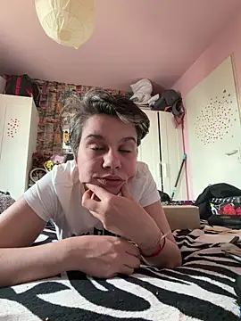 Carolineisback online show from 1, 3, 2026