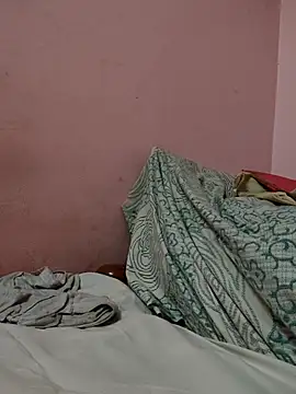 pujapujarrrr online show from 2, 11, 2025