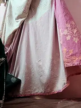 pujapujarrrr online show from 30, 10, 2025