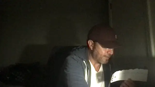 ezrah23 online show from 15, 4, 2026