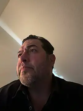 ezrah23 online show from 14, 1, 2026