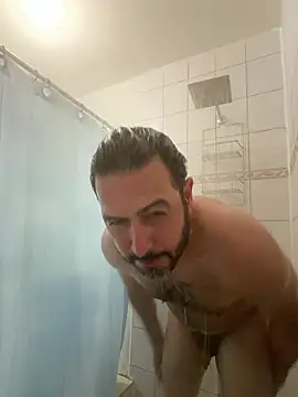 ezrah23 online show from 4, 4, 2026