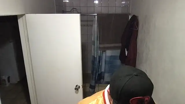 ezrah23 online show from 15, 12, 2025