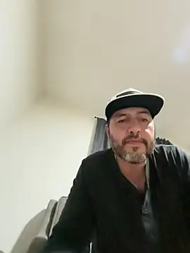 ezrah23 online show from 6, 1, 2026