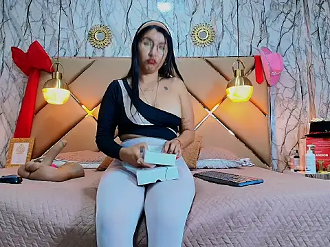 CATTA GARCIA online show from 19, 12, 2025