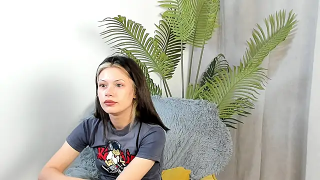 BrandiFraise online show from 1, 11, 2025