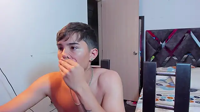 MollyandFher online show from 24, 11, 2025