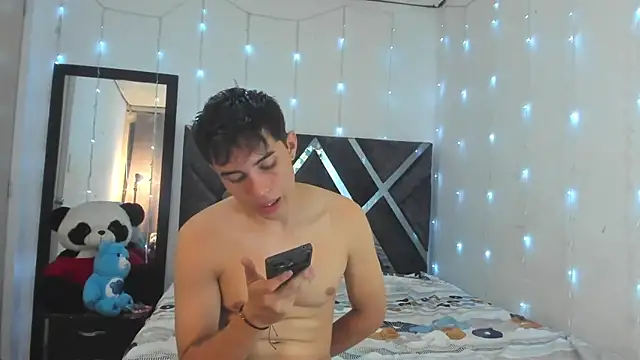 MollyandFher online show from 6, 2, 2026