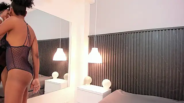 Aisha Loren online show from 25, 11, 2025