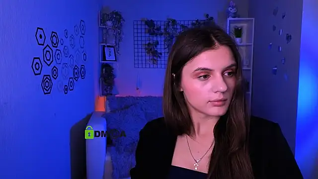 lisa dark  online show from 27, 5, 2026