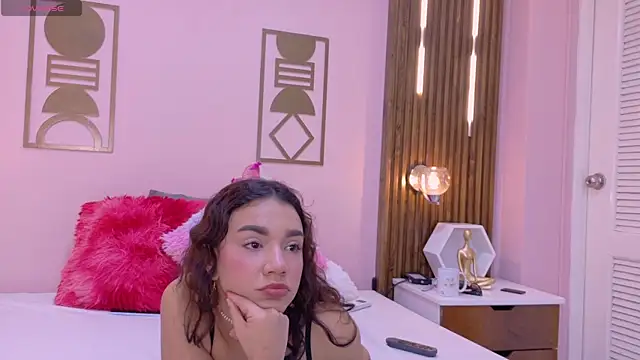 RubyCollins  online show from 21, 11, 2025