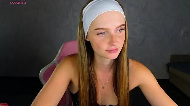 Lovelly molly1 online show from 16, 7, 2026