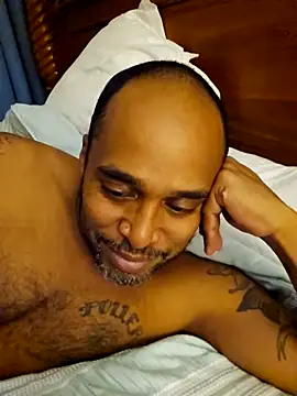 TraddyZaddy online show from 31, 10, 2025