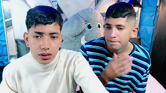 Snapshot of darwinandbrayann chatting on 7, 1, 2026 darwinandbrayann online show from 7, 1, 2026