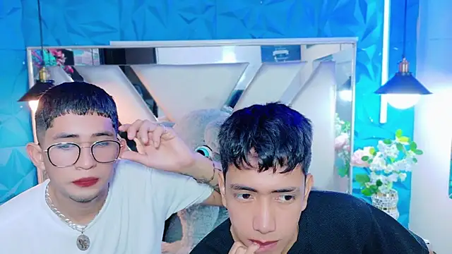 darwinandbrayann online show from 30, 11, 2025