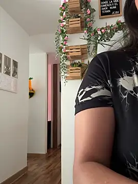 MailynAndNick online show from 10, 3, 2026